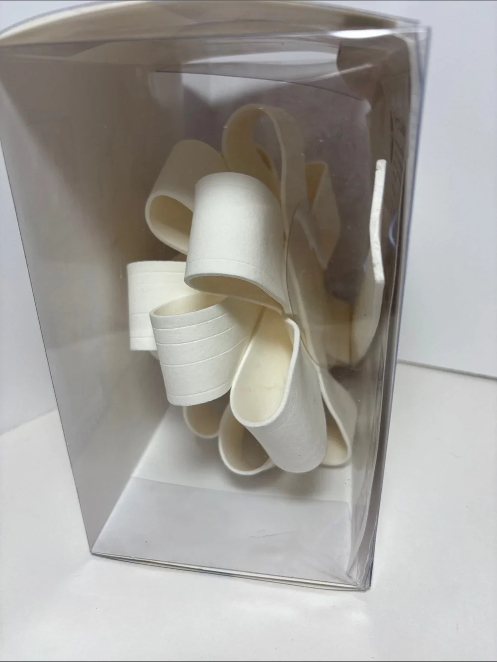 Wilton White Cake Bow & Decorating Accents Kit